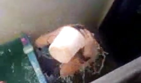 हॉर्नी कुतिया दोनों छेदों में डबल डिल्डो के साथ अपनी प्रेमिका को चोदता सेक्सी फिल्म बढ़िया सी है