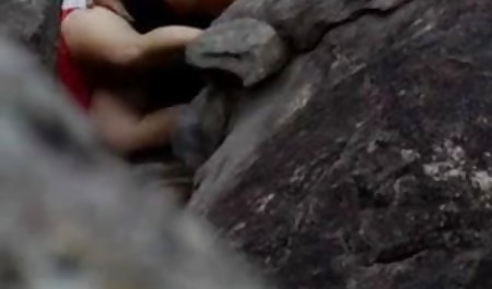 दोस्त गुदा में बेब फिल्म भेजो सेक्सी fucks, और उसके दोस्त उसे ऊँची एड़ी के जूते