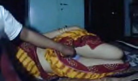 रूसी लड़की सेक्सी फिल्म हिंदी सेक्सी फिल्म अपने प्रेमी को एक blowjob देती है