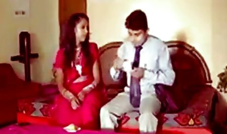 सोफी डी स्ट्रैपआन ने अपनी प्रेमिका वीडियो पिक्चर सेक्सी की चुदाई की