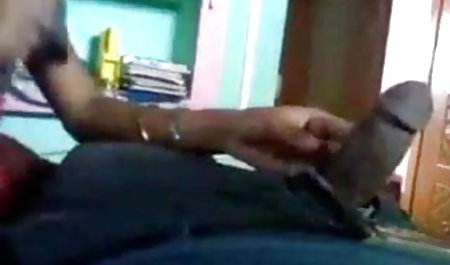 रूसी पतला गोरा एक माधुरी दिक्षित सेक्सी फिल्म संकीर्ण गुदा में गड़बड़ हो जाता है और सह पीता है