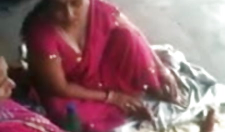 दर्शकों में छात्र और शिक्षक ने मुख मैथुन मद्रासी सेक्सी वीडियो फिल्म की व्यवस्था की। सेक्सी चिक स्क्वाटिंग उसके मुंह में एक बड़ा उपकरण ले जाता है और उसे खुशी से चूसता है
