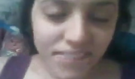 गर्म श्यामला बड़े डिक्स प्यार करता है, और विशेष रूप से वह drags जब एक ही समय में उनमें से दो हैं। आखिरकार, वह अपनी गर्म चूत में एक ले सकती है सेक्सी बफ फिल्म और दूसरे को अपने मुंह से मीठा कर सकती है