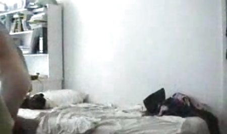 फोम में सुंदर गोरा एक शांत blowjob देता है और एक आदमी द्वारा गड़बड़ हो सेक्सी फिल्म वीडियो दो जाता है