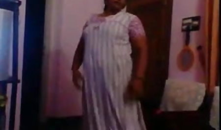 परिपक्व माँ वास्तव में सेक्स वीडियो पिक्चर सेक्सी चाहती है और दोस्त के दबाव का विरोध नहीं कर सकती