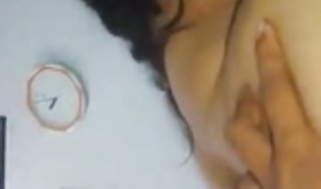 एमेच्योर अश्लील सेक्सी बीएफ हिंदी फिल्म रूसी जोड़ी, लड़की डिक बेकार है और फर्श पर गड़बड़ हो जाती है