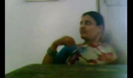 इस लड़की के पास हर गुलाबी छेद के लिए सेक्सी मूवी इंग्लिश में अपने खुद के सेक्स के खिलौने हैं।