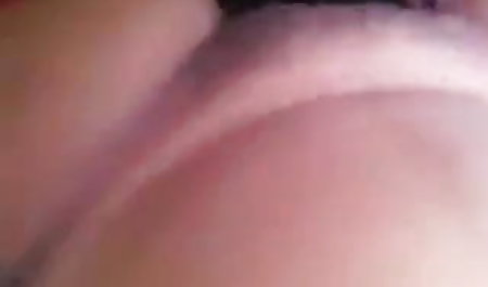 रेडहेड वेश्या लाल dildo के साथ गुदा मैथुन करता है और सेक्सी बफ वीडियो फिल्म एक मोटी डिक की सवारी करता है