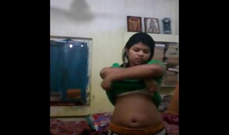 काइली रीज़ ने अपने चूसने के कौशल हिंदी में सेक्सी पिक्चर फिल्म को दिखाया