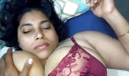 पतला करिश्मा कपूर सेक्सी फिल्म छात्र गुदा सेक्स का आनंद लेता है