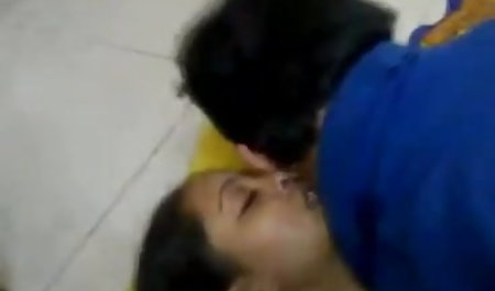 लाल बालों वाली फिल्म हिंदी सेक्सी फिल्म नौकरानी युवा समलैंगिक मालकिन की प्यारी बिल्ली
