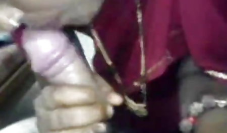 भव्य समलैंगिक अपने योनी में कलम के साथ शरारती सेक्सी फिल्म वीडियो पिक्चर