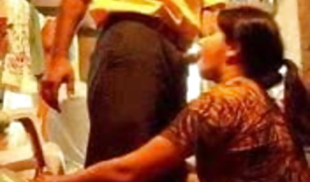 सेक्सी 911 सेवा के बचावकर्ता जैकलिन टेलर ने एक व्यक्ति को एक blowjob से करीना कपूर की सेक्सी वीडियो फिल्म बचाया