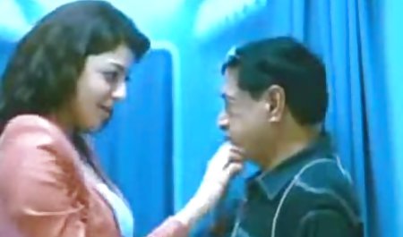 न केवल दोनों समुद्री मील ने उसे एक blowjob दिया, लेकिन एक के बाद एक उन्होंने तुरंत अपने गधे को फंसाया और चरवाहे ने उन्हें गुदा में गड़बड़ कर दिया। गैंगबैंग, सेक्स फिल्म हिंदी मूवी तो गैंगबैंग!