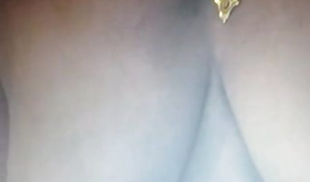 सेक्सी लिसा एन एक भव्य आकृति के साथ दो पुरुषों के हिंदी सेक्सी मूवी पिक्चर साथ चुदाई