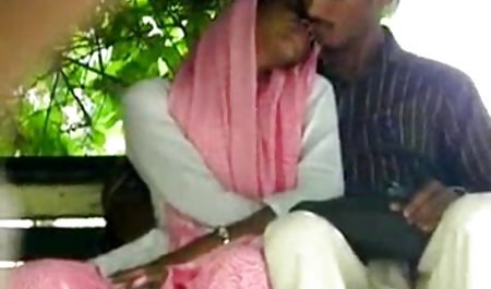 रूस की क्यूट सनी लियोन सेक्सी वीडियो फुल मूवी रेडहेड गर्ल को पहले पोर्न शूट पर गधे में एक बड़ा डिक मिलता है