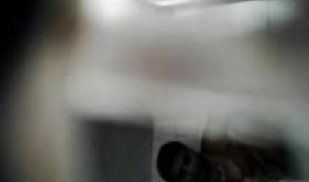 सेक्सी सुंदरता कैमरे पर उसकी मुंडा बिल्ली रेखा की सेक्सी पिक्चर हस्तमैथुन
