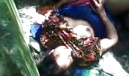 उत्तेजना के साथ पंजाबी में सेक्सी फिल्म गीली लड़की एक सदस्य और cums की सवारी करती है