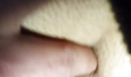 सेक्सी सुंदरता चार्ली तेलुगु सेक्स फिल्म लेन बिल्ली में जीभ हो जाता है