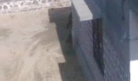 युवा लड़कियों ने अपने होंठों के साथ काजल की सेक्सी फिल्म एक डिक चाटा
