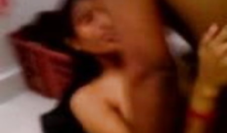 युवा और busty एशियाई एक साउथ इंडियन सेक्सी फिल्म बालों वाली बिल्ली बकवास प्यार करता है
