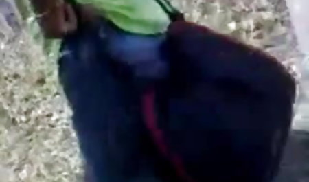 फैट सदस्य बारी-बारी मनीषा कोइराला सेक्सी फिल्म से गोरा और श्यामला की चूत में घुस गया